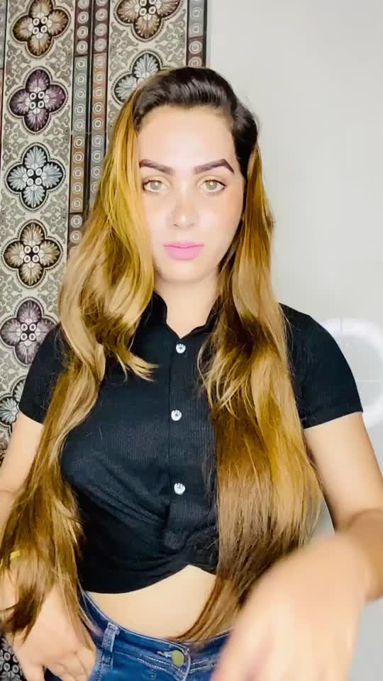 @Malaika Malaika Rajp