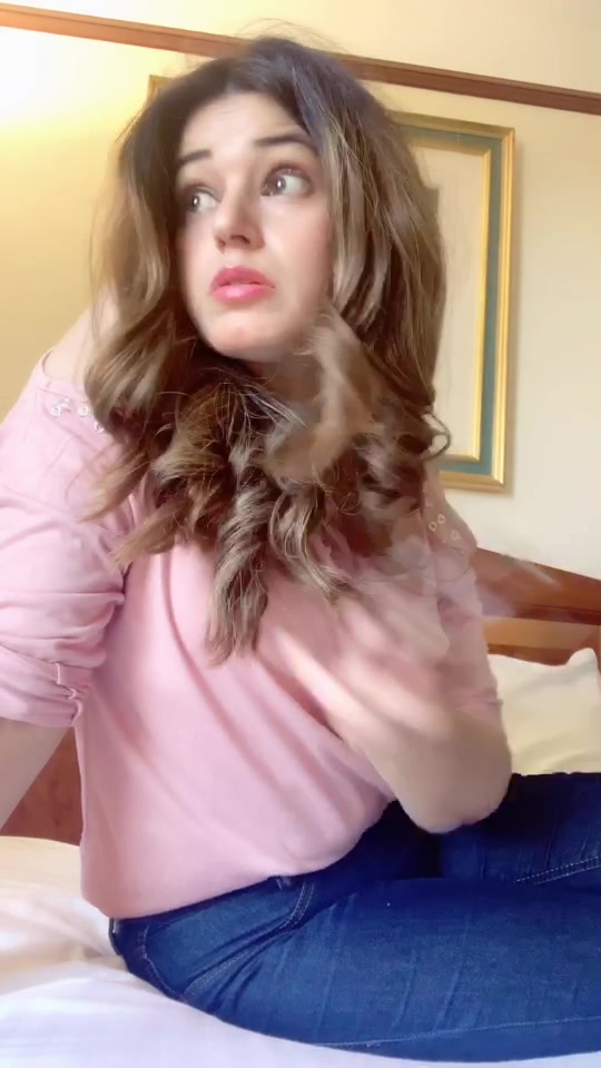 @Nainna🇵🇰🇺🇸