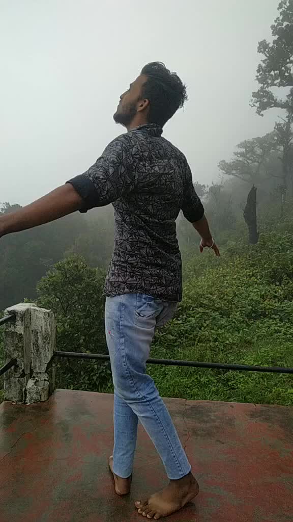 @hari_rocky07