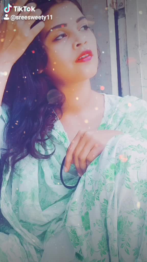 @sree sweety😊😊