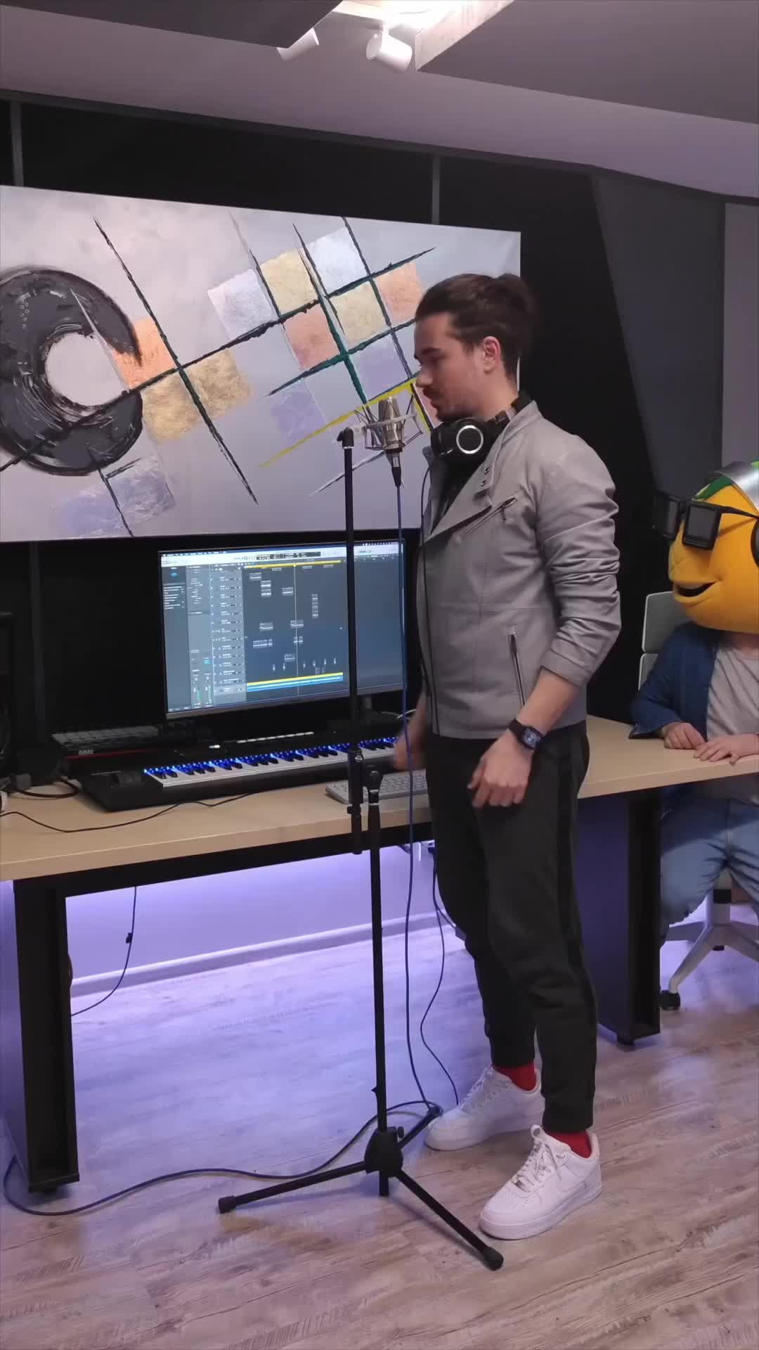 @triplomax