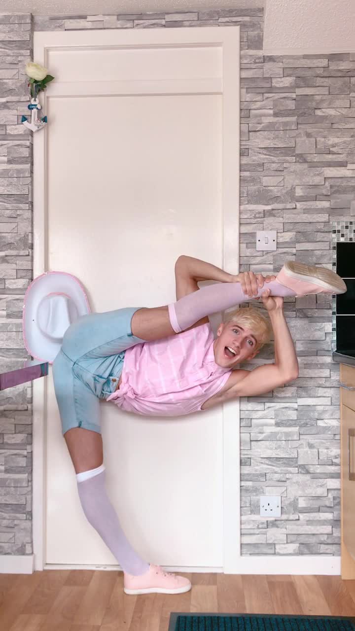 @Barbieboy