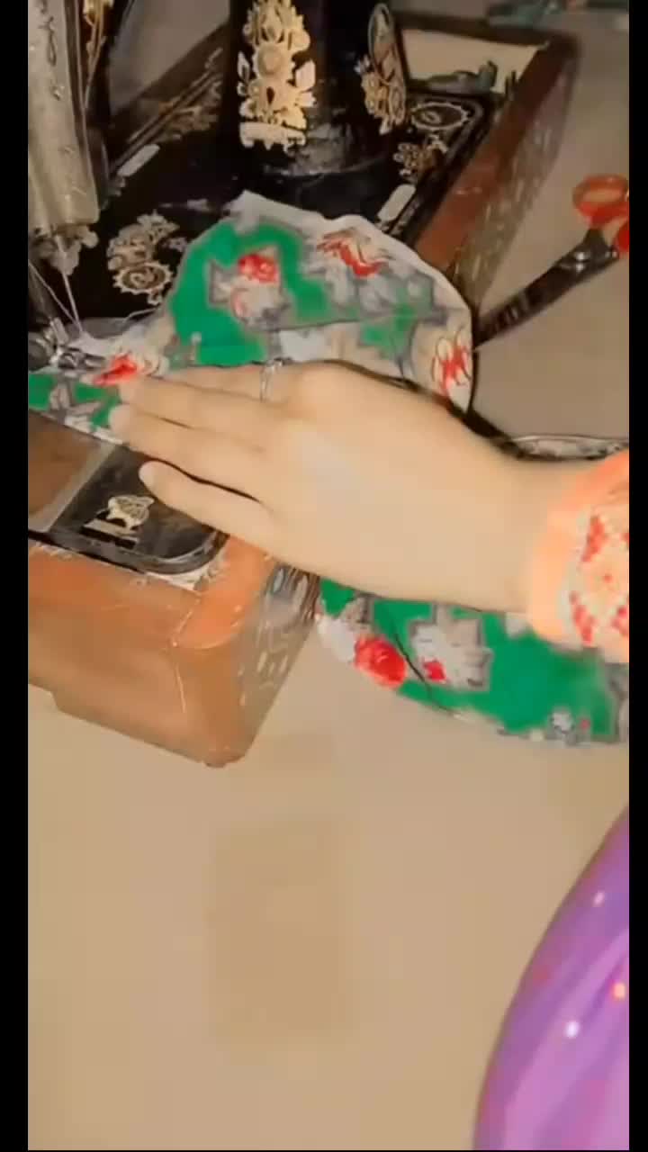 @𝒯: 𝒮𝒶𝓂𝒶𝓇𝒶 𝓌𝑜𝓇𝓁𝒹