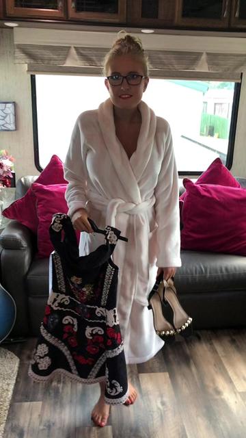 @Elenalouise_backup