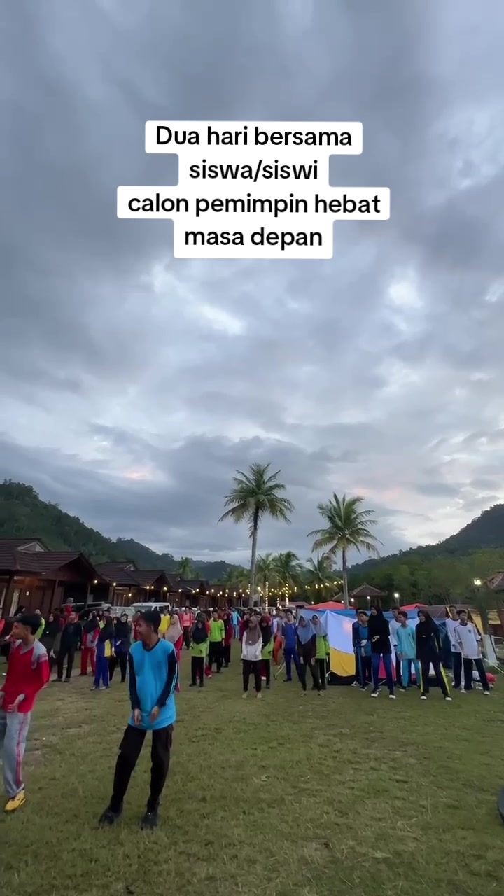 @NhetyeAzma
