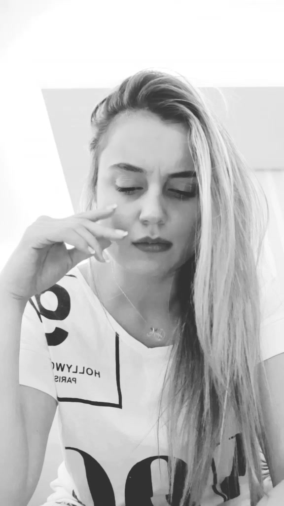 @Eliz Eskn