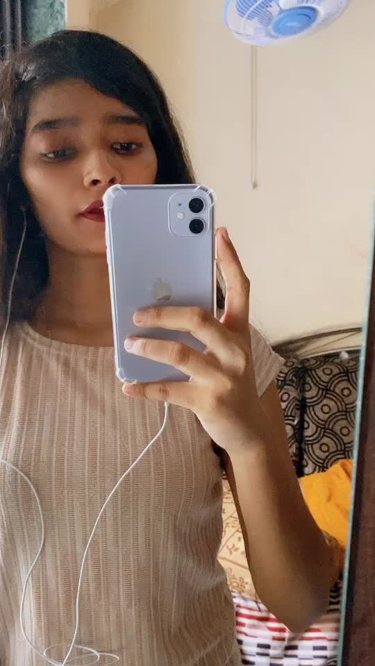 @V I S H A K H A👑