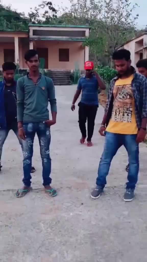 @Romeo143