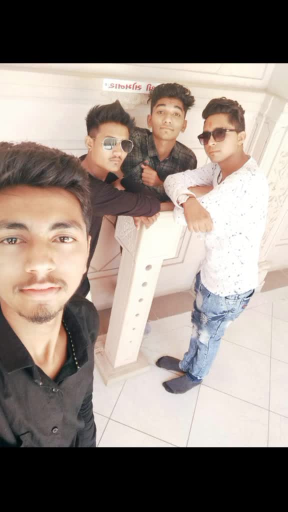 @👑karan Thakor👑