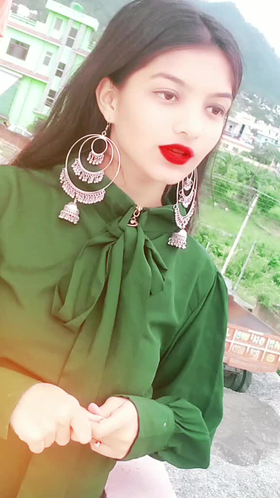 @😍M U K K U ❣️😍