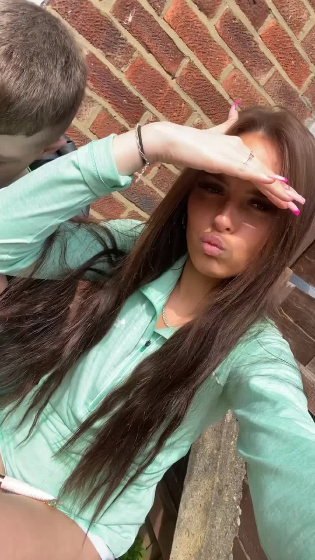 @jessicabowenx
