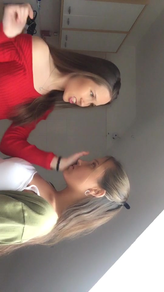 @Alina & Sabrina