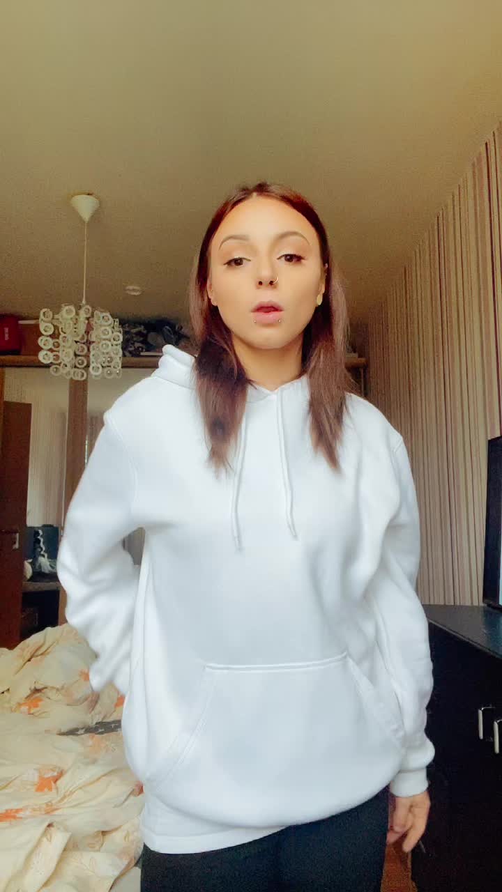 @Janine🧸