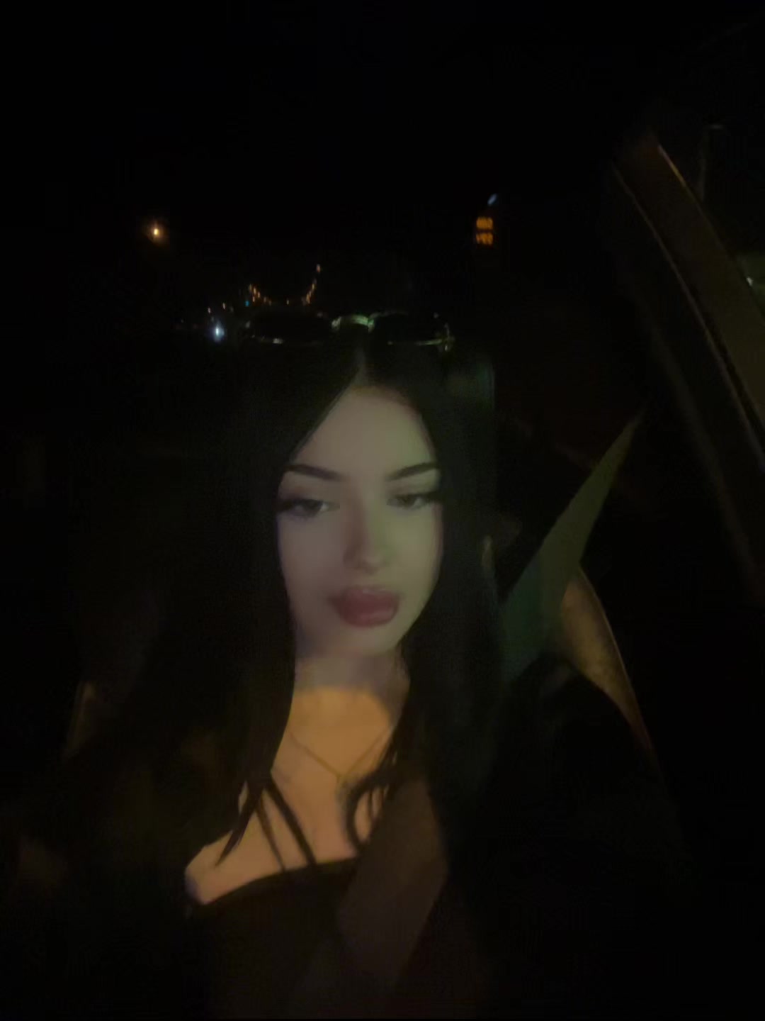 @B&ensp;L&ensp;A&ensp;C&ensp;K&ensp;T