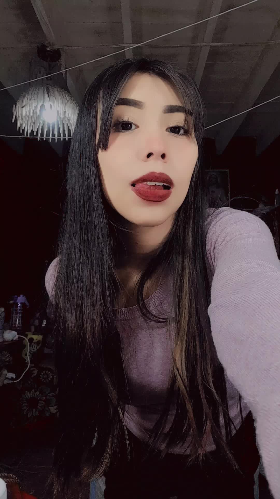 @Alesita💜🌸