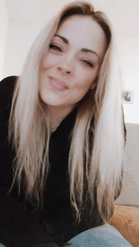@RedLaysa