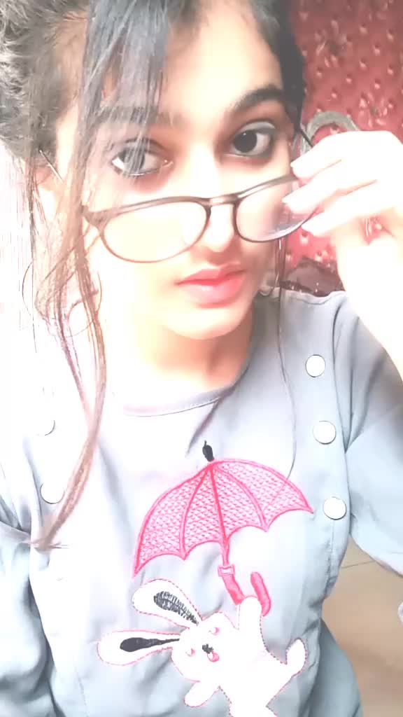 @Meghu🖤👅