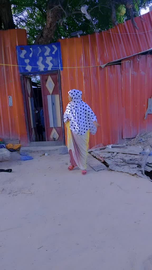 @Asal Dhalad Ina Hurdaye 143