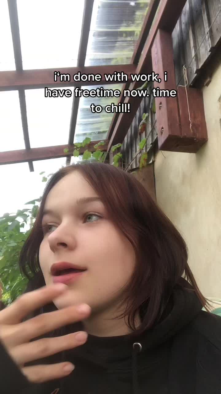 @Elli