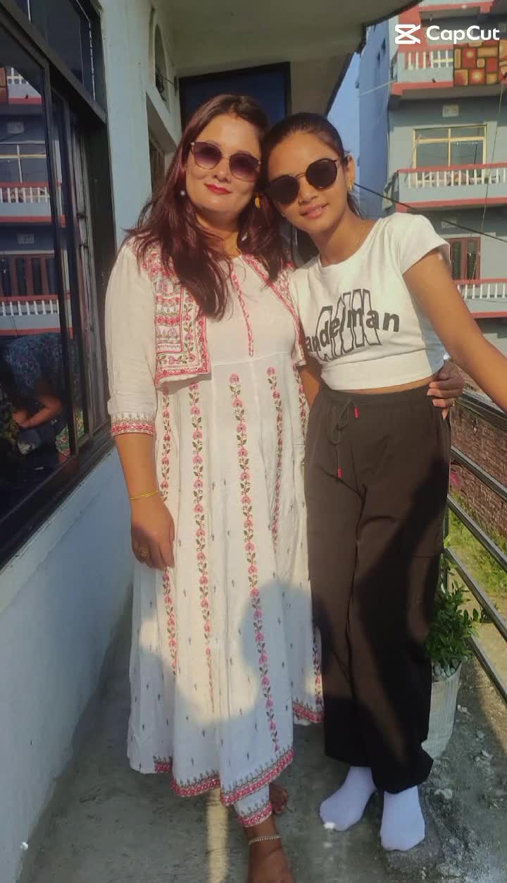 @Sejal!🕸️