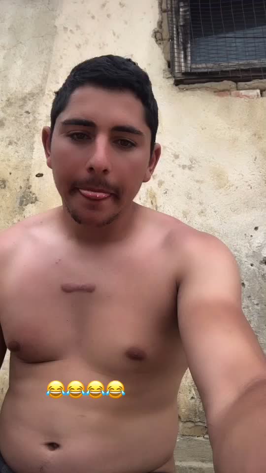 @Alex Carabas600