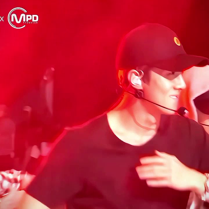 @Eri 'ㅅ'