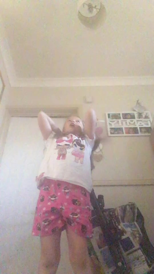 @caitlincass19