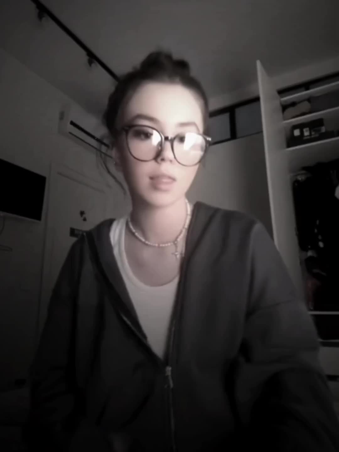 @...