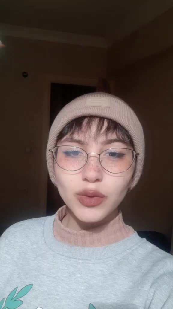 @🦊