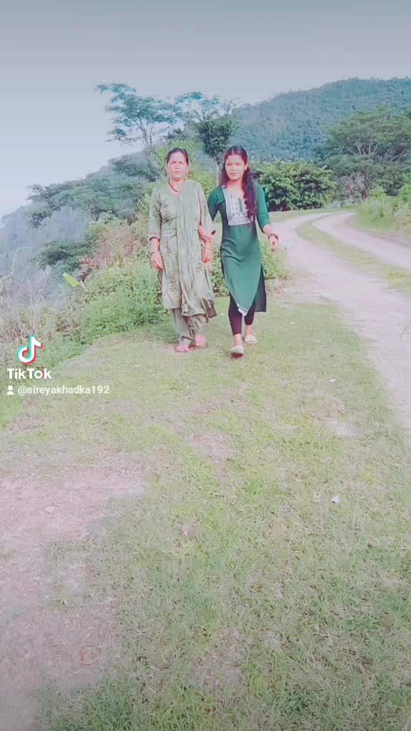 @sireya khadka 🤞🌹❣️🥀
