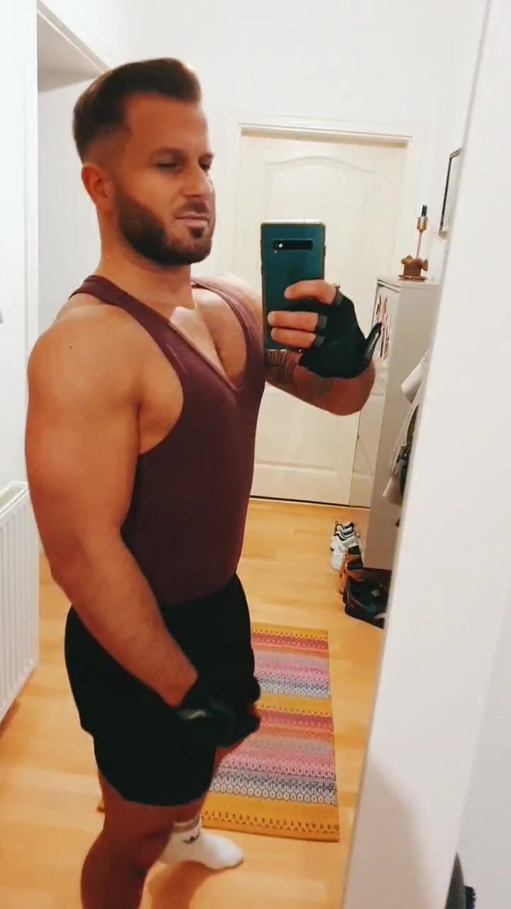 @Dani Bo.