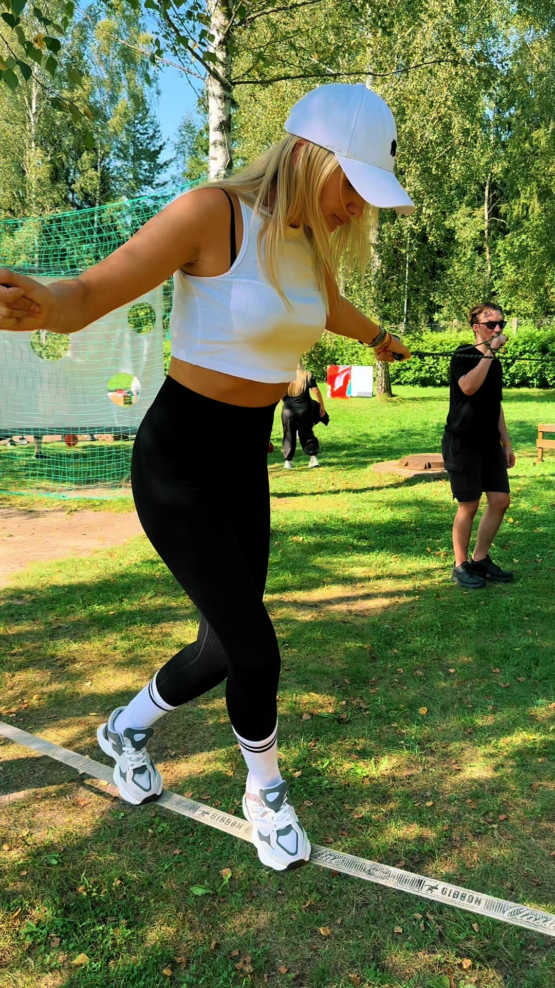 @Vikusya