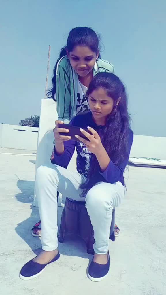 @😎 sushmitha⛔@7️⃣3️⃣