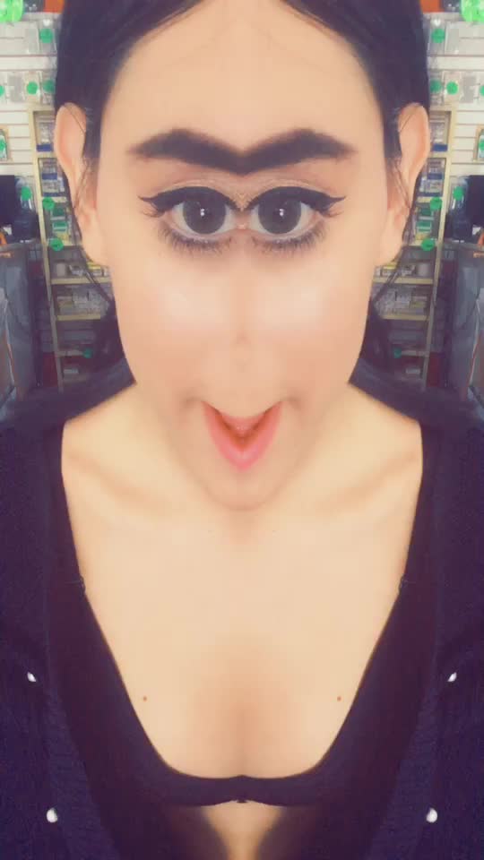 @Alexa Daniela