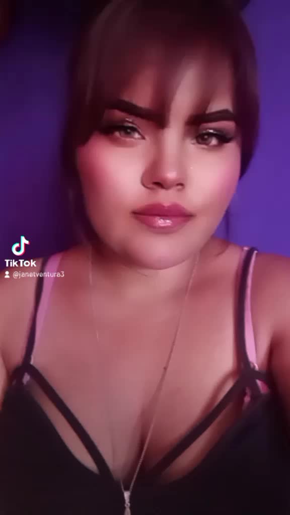 @Janet🦋
