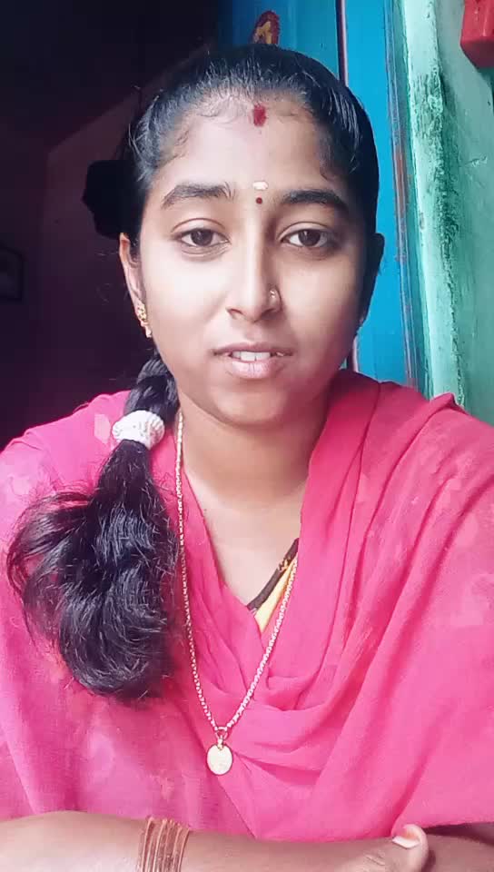 @பிரியா தனேஷ் 💛❤