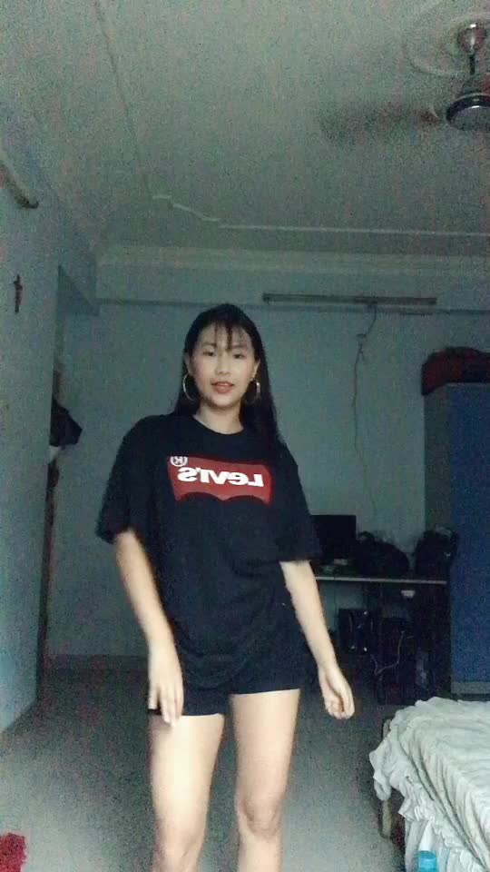 @Veronica awungshi