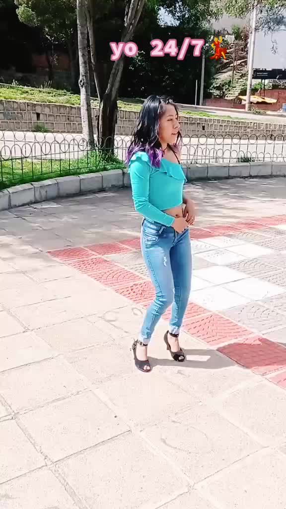 @AleMejiaDance