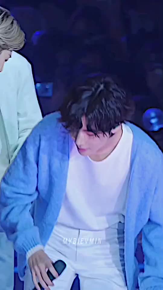 @💜ᗷTS⟭⟬💜 ARMY