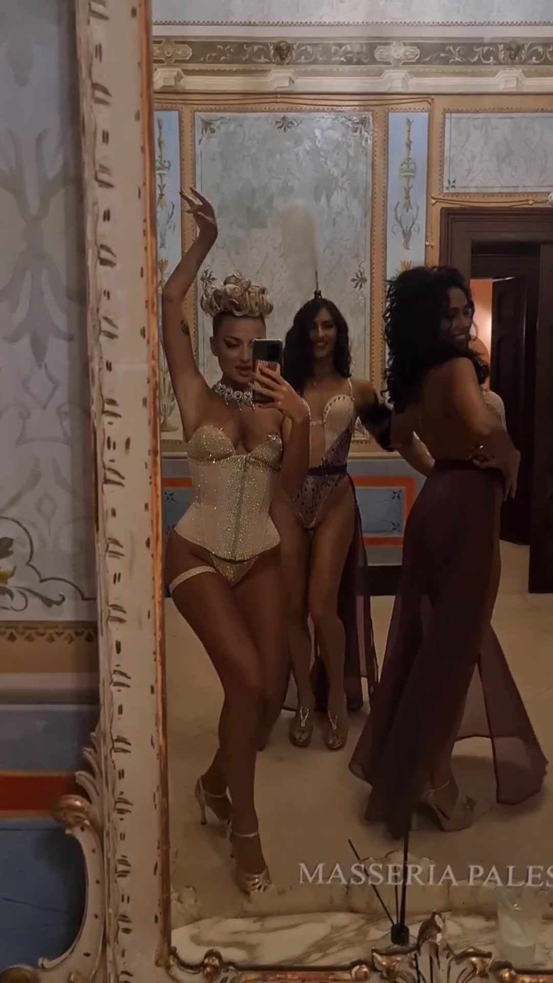 @Simona