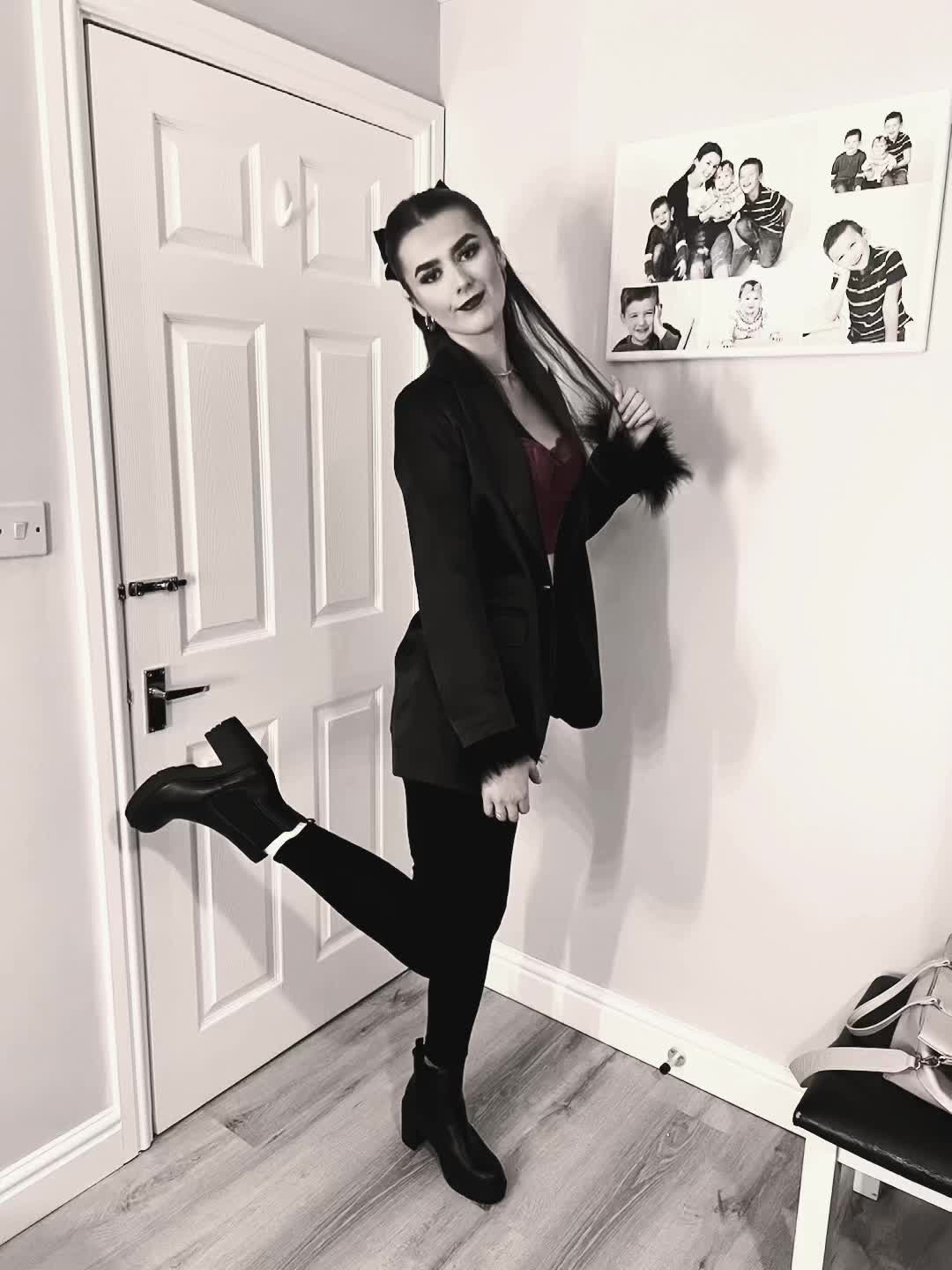 @Andreagurneyxx