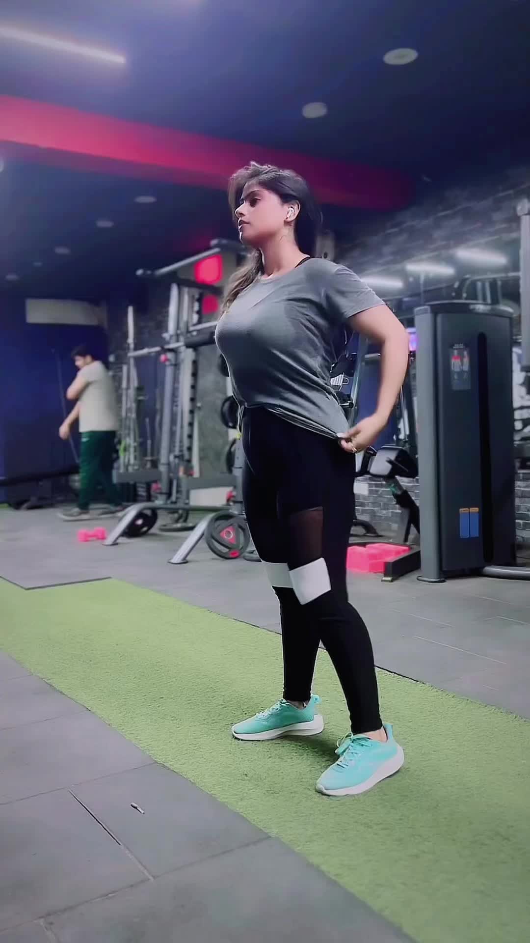 @official&mdash;mehakrajput