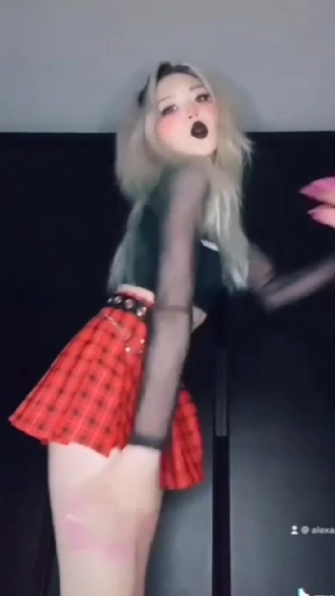 @AleXa fan page