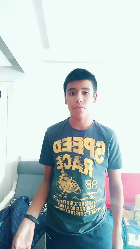 @alex001112