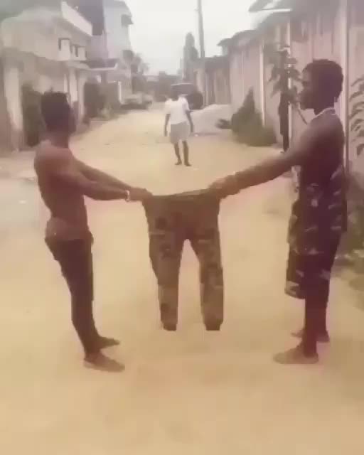 @ALAM8925