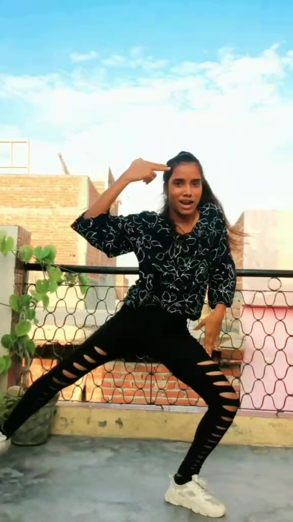 @pooja dancer