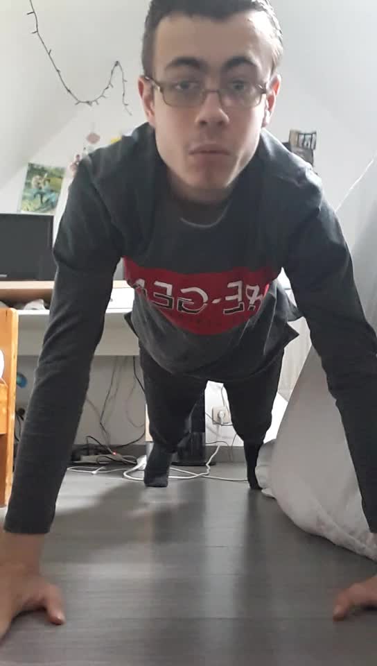 @eliottlaquenn