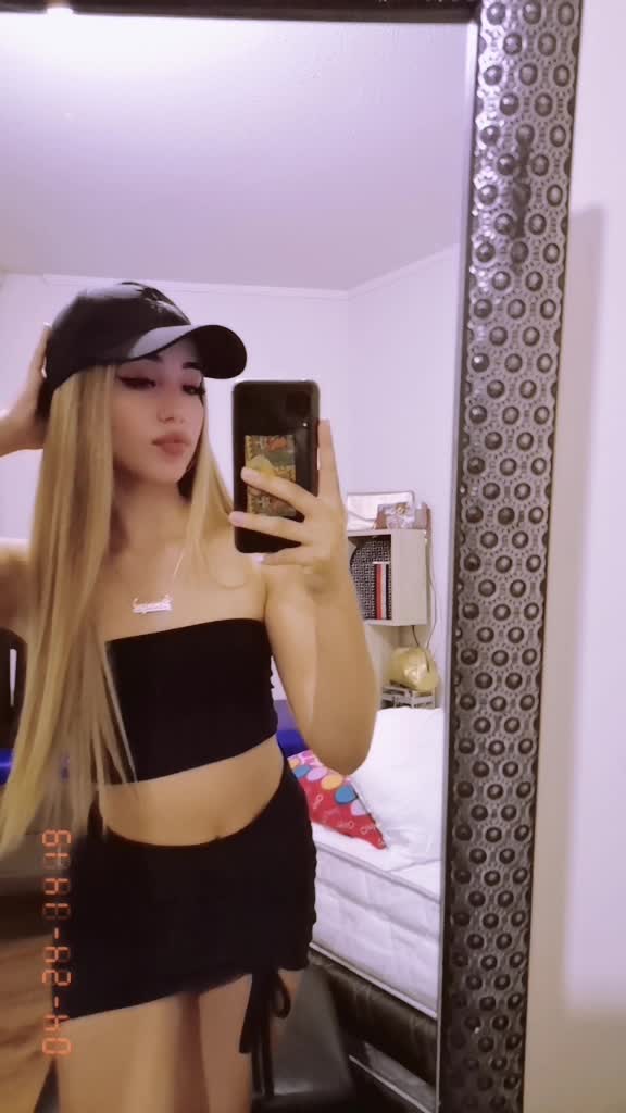 @Domi 🦋