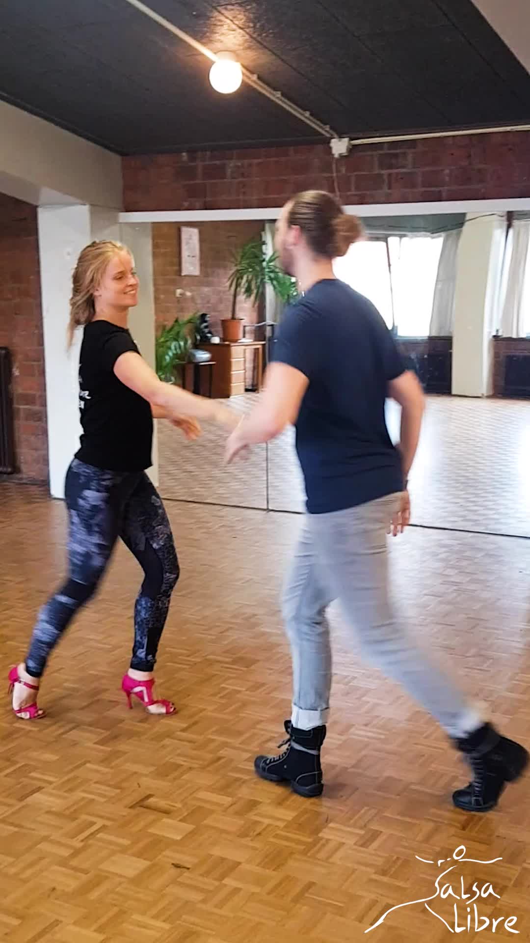 @Salsa Libre Dansschool