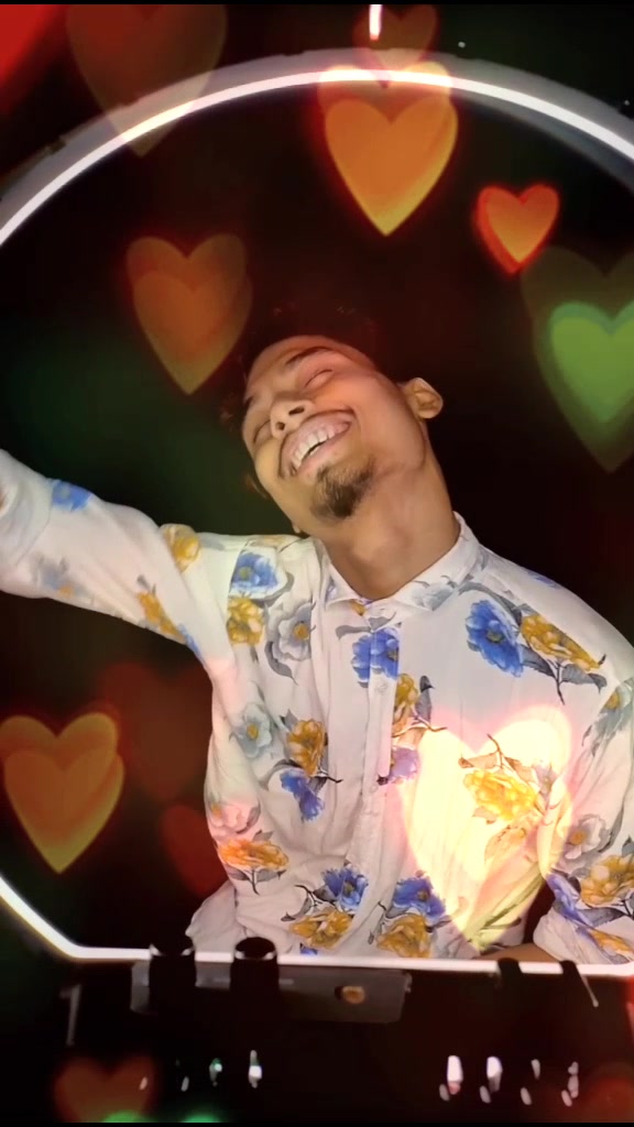 @Pøpïñg Jáñù khäñ🥰